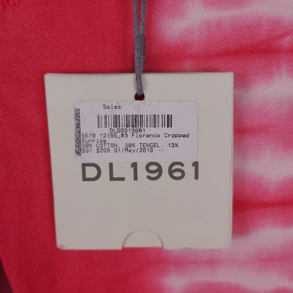 NWT DL1961 Florence Tie-Dye Pink Skinny Jeans Size 25 Raw Hem - Picture 9 of 9